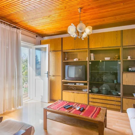 Miranda - Veliki First Floor - Mpolo Medulin