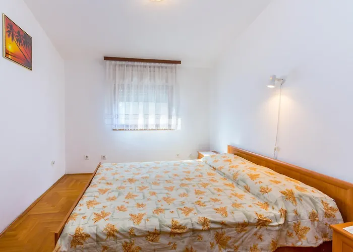 Miranda - Veliki First Floor - Mpolo