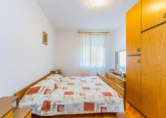 Miranda - Veliki First Floor - Mpolo Medulin