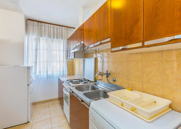 Apartman Miranda - Veliki First Floor - Mpolo