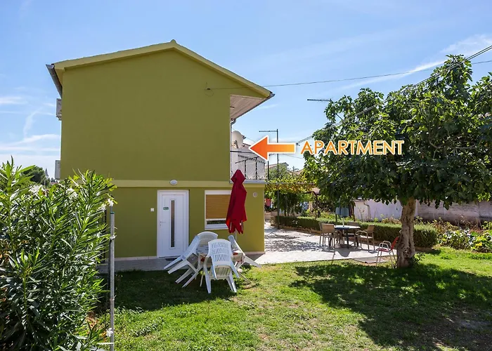 Miranda - Veliki First Floor - Mpolo *